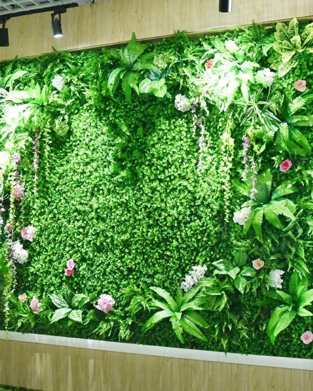Contoh Vertical Garden Sintetis