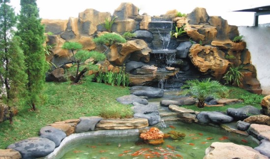 kolam relief di jakarta