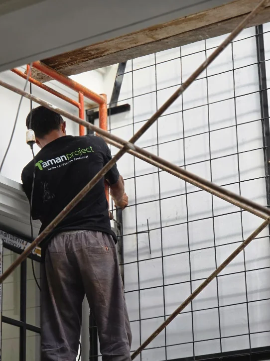 rangka vertical garden pot