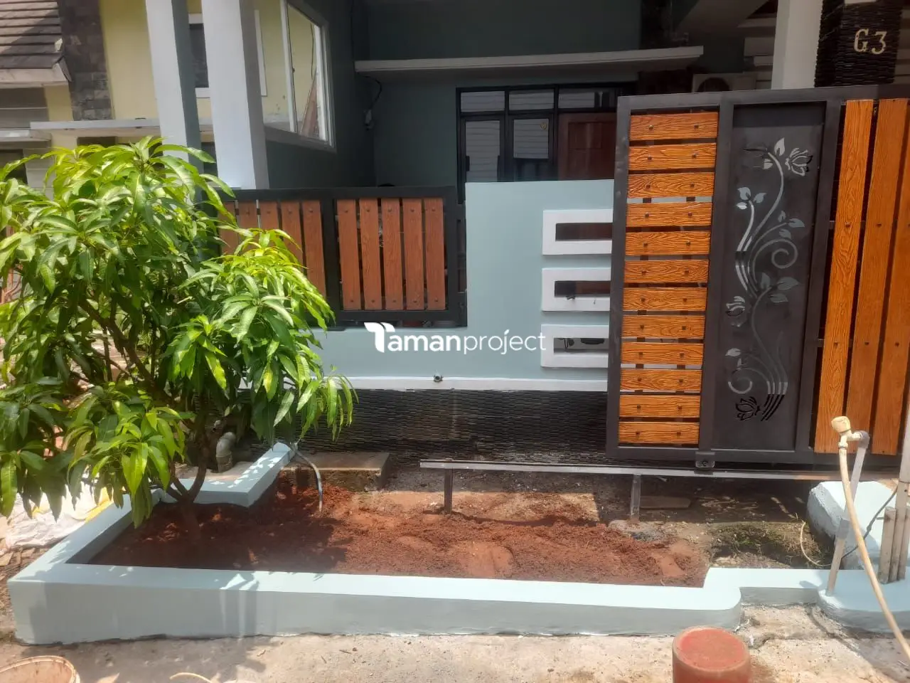 Tukang Taman di Jakarta Timur