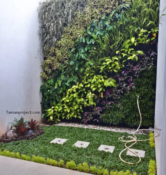 Vertical Garden, Taman Minimalis