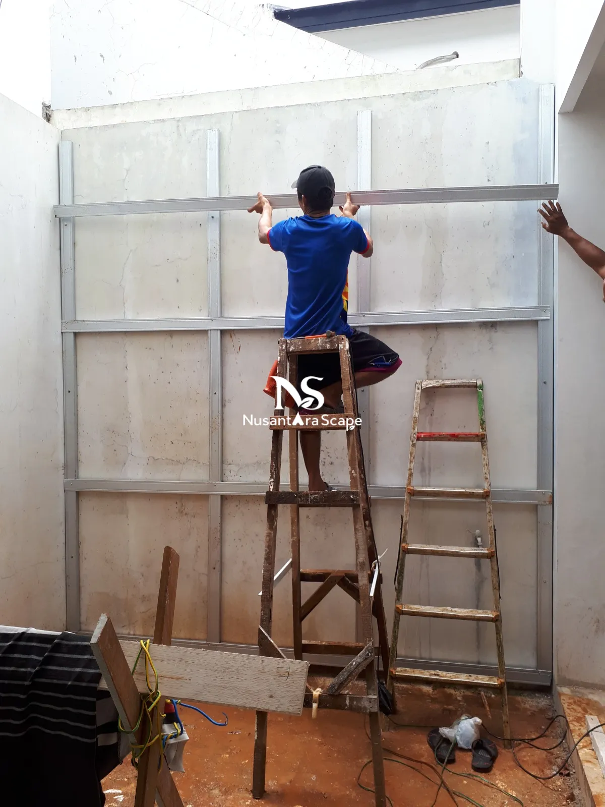 Proyek Vertical Garden Karpet Geotextile | Ibu Sarah - The Icon BSD - Foto Gallery 6