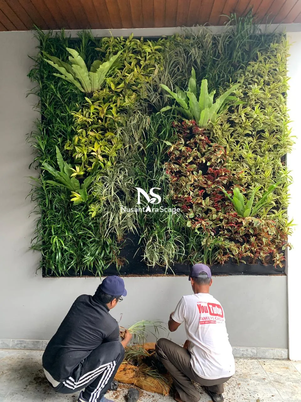Proyek Vertical Garden Karpet Geotextile | Ibu Sito Resmi - Kreo Tangerang - Foto Gallery 6