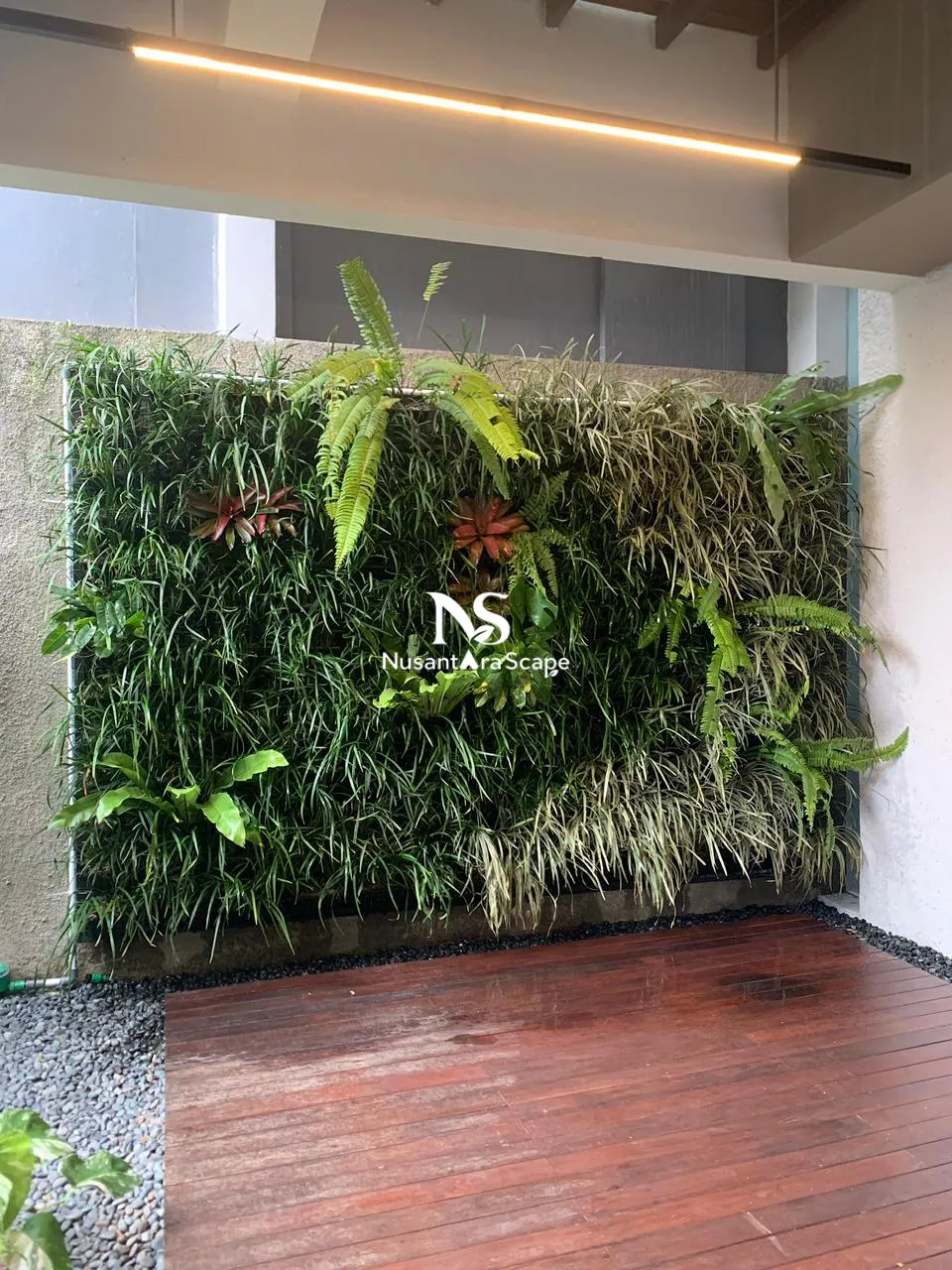 Proyek Vertical Garden Pot by Tamanproject | Iby Stanny - Cibubur Residence - Foto Gallery 3