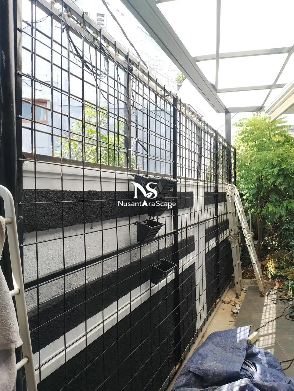 Proyek Vertical Garden Pot, Kolam Relief, Taman Minimalis - Dr Ika, Pasar Rebo - Foto Gallery 8